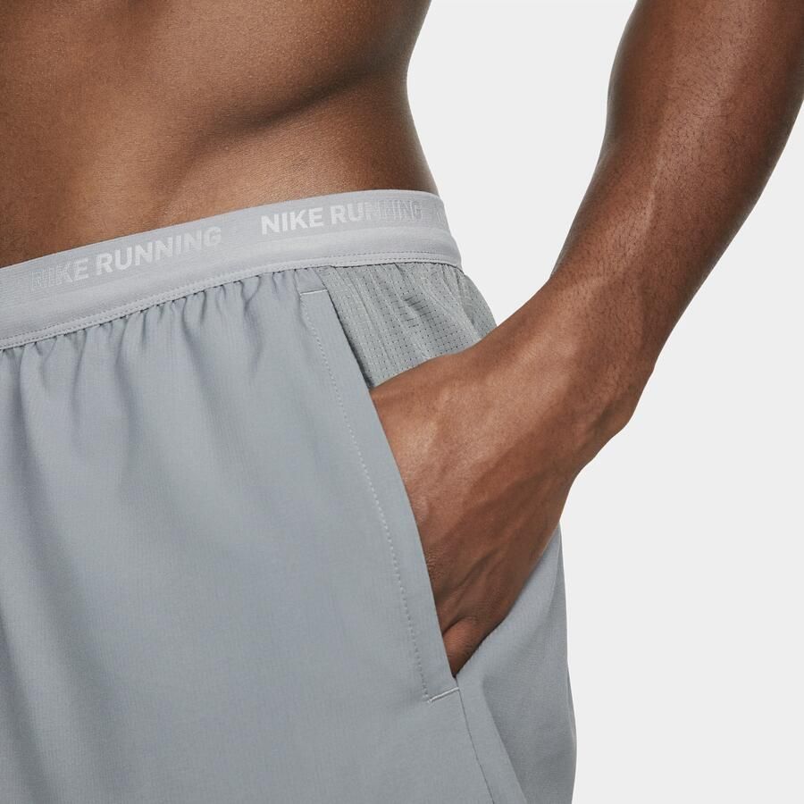 Nike Stride Dri-FIT 2-in-1 hardloopshorts voor heren (18 cm) Grijs