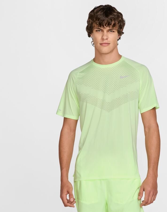 Nike Stride Dri-FIT ADV hardlooptop met korte mouwen voor heren Geel - Foto 3