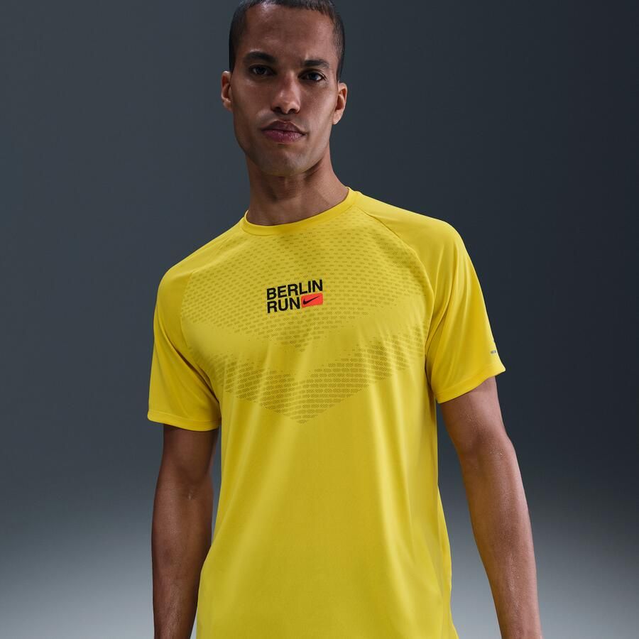 Nike Stride Dri-FIT ADV hardlooptop met korte mouwen voor heren Geel - Foto 4