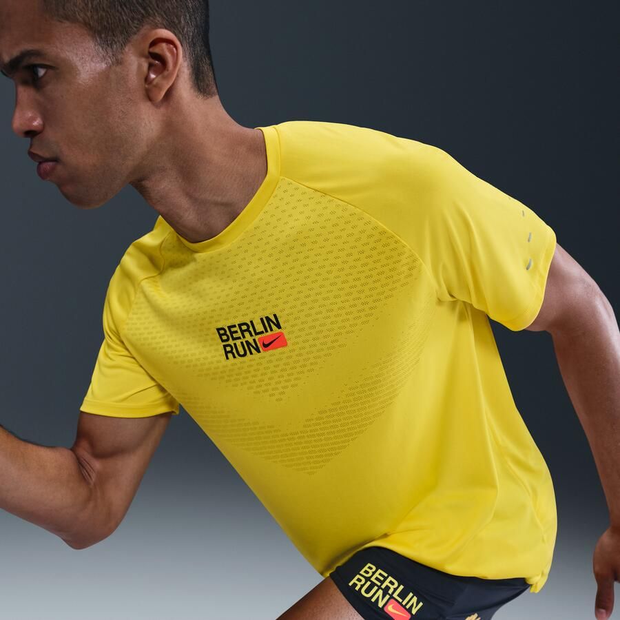 Nike Stride Dri-FIT ADV hardlooptop met korte mouwen voor heren Geel - Foto 2