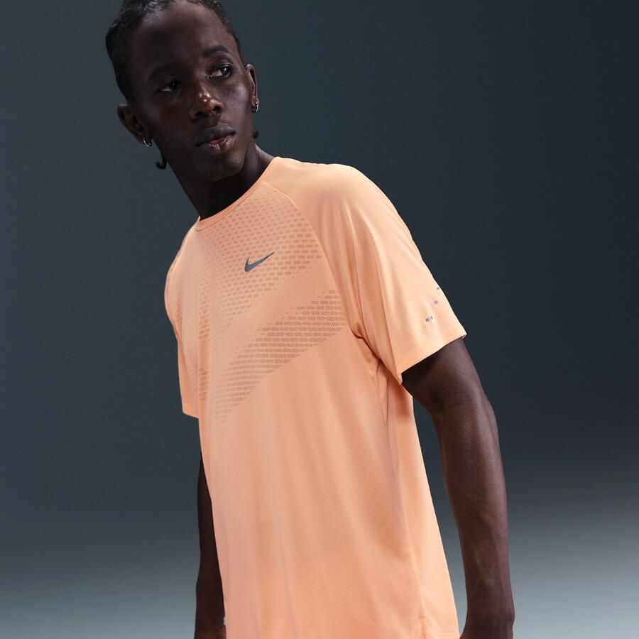 Nike Stride Dri-FIT ADV hardlooptop met korte mouwen voor heren Oranje - Foto 4