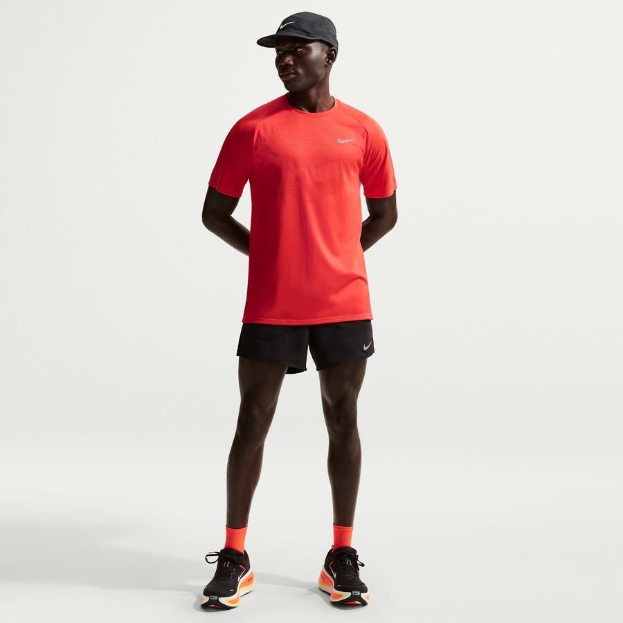 Nike Stride Dri-FIT ADV hardlooptop met korte mouwen voor heren Rood