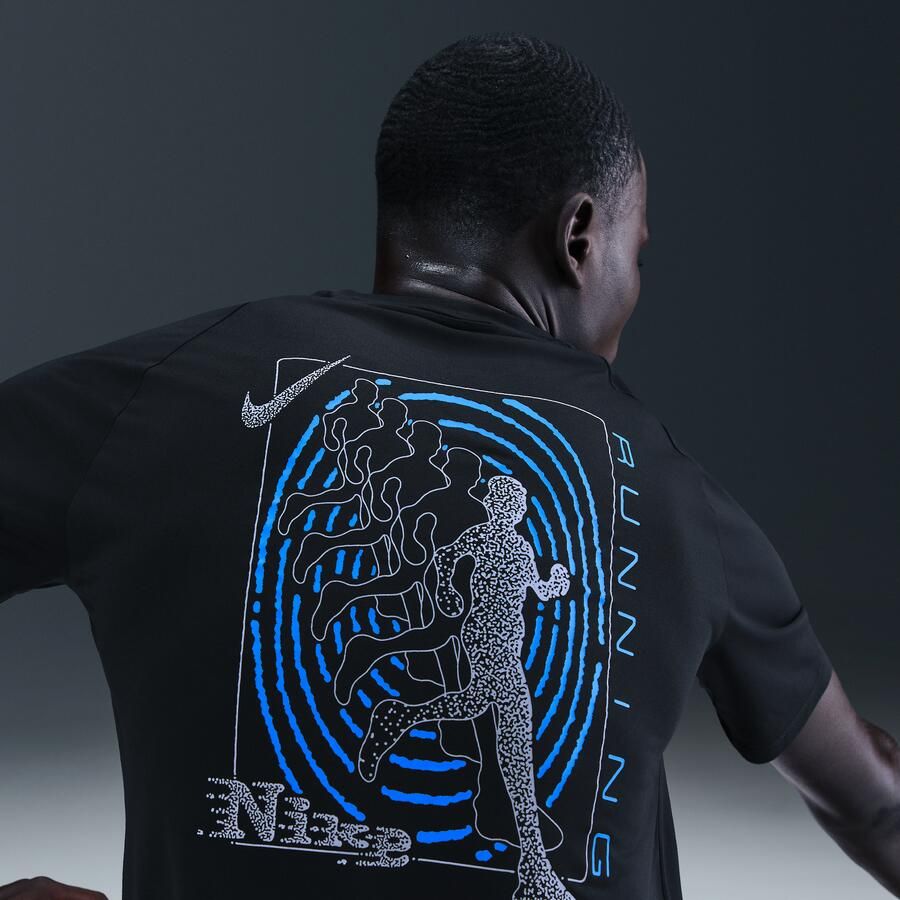 Nike Stride Dri-FIT ADV hardlooptop met korte mouwen voor heren Zwart