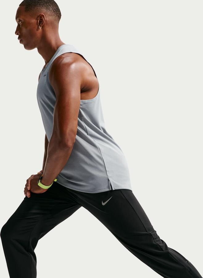Nike Stride Dri-FIT geweven hardloopbroek voor heren Zwart - Foto 3