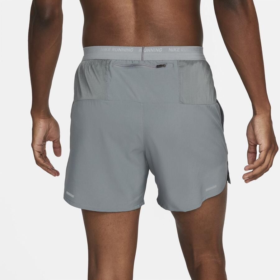 Nike Stride Dri-FIT hardloopshorts met binnenbroek voor heren (13 cm) Grijs