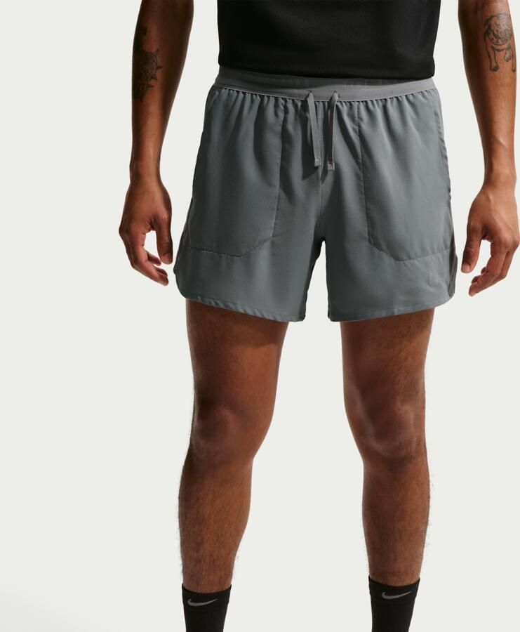 Nike Stride Dri-FIT hardloopshorts met binnenbroek voor heren (13 cm) Grijs - Foto 3