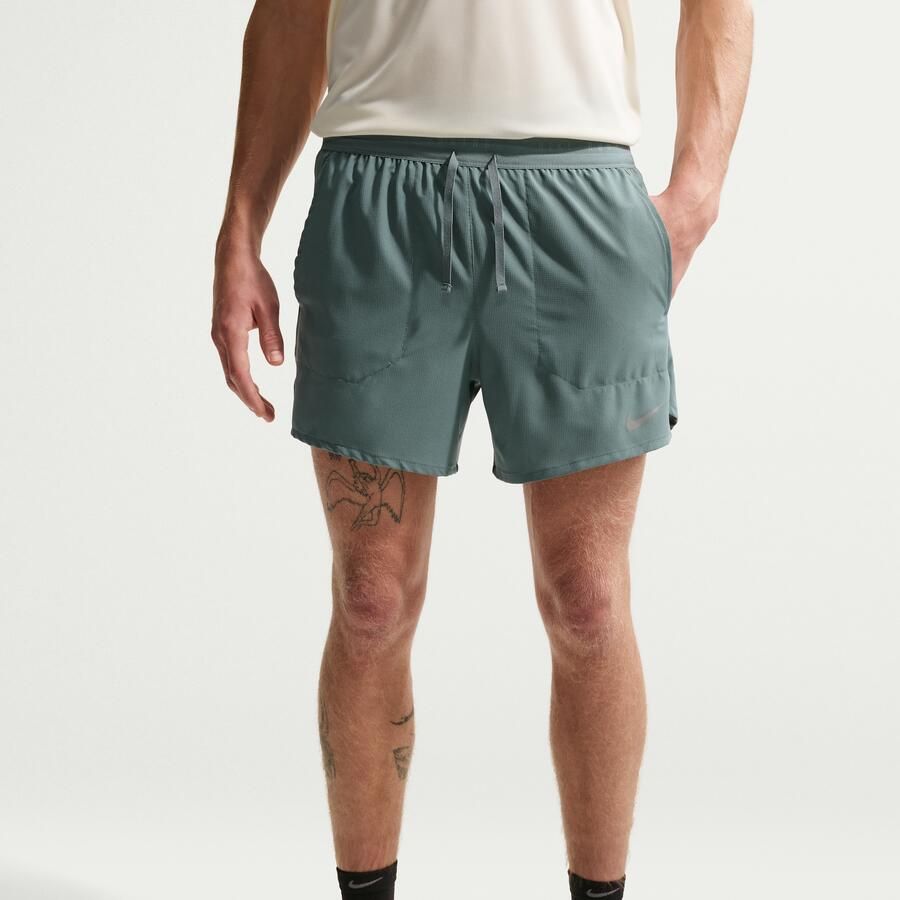 Nike Stride Dri-FIT hardloopshorts met binnenbroek voor heren (13 cm) Grijs - Foto 2