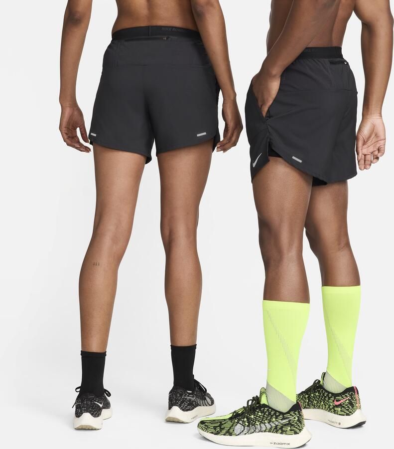 Nike Stride Dri-FIT hardloopshorts met binnenbroek voor heren (13 cm) Zwart - Foto 5