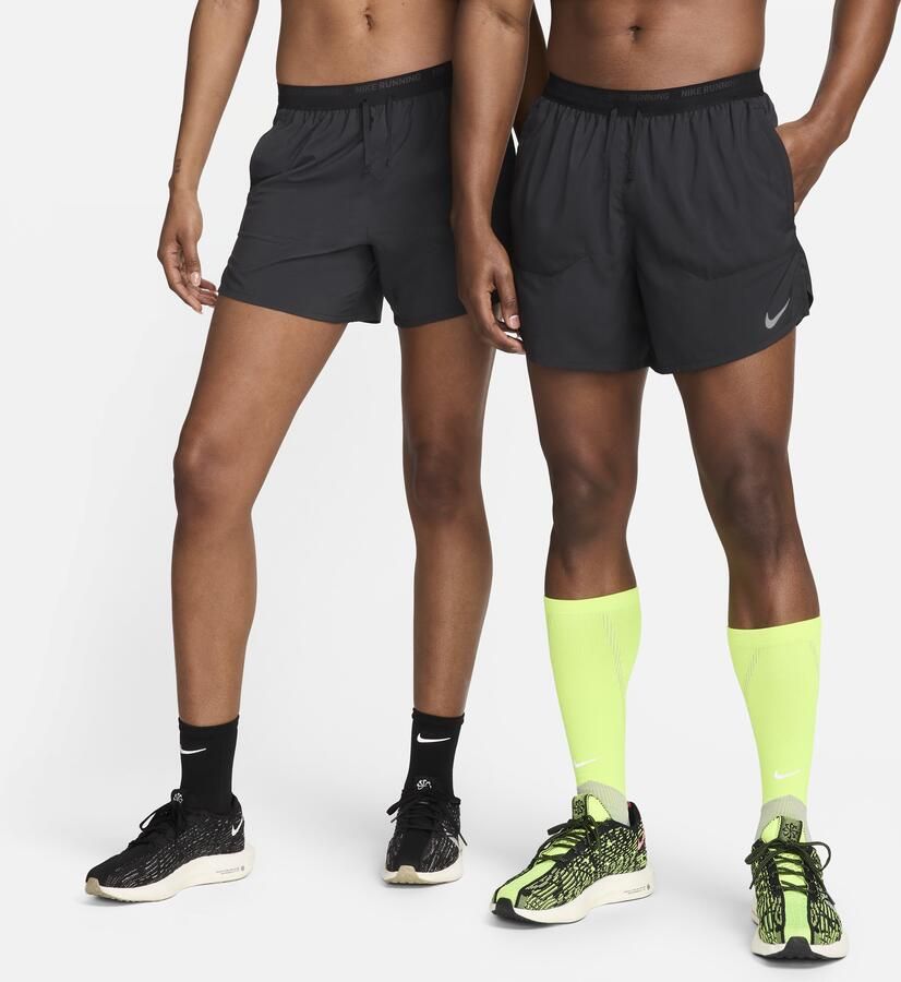 Nike Stride Dri-FIT hardloopshorts met binnenbroek voor heren (13 cm) Zwart - Foto 4