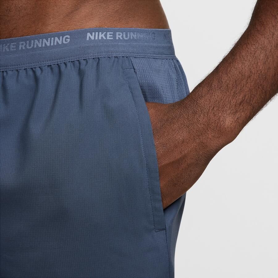 Nike Stride Dri-FIT hardloopshorts met binnenbroek voor heren (18 cm) Blauw