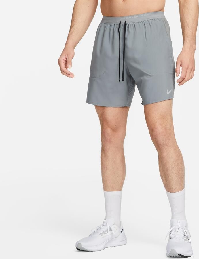 Nike Stride Dri-FIT hardloopshorts met binnenbroek voor heren (18 cm) Grijs - Foto 3
