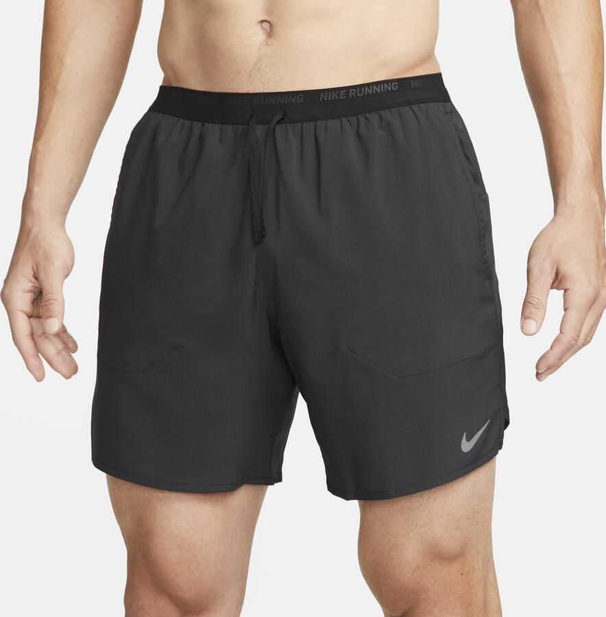 Nike Stride Dri-FIT hardloopshorts met binnenbroek voor heren (18 cm) Zwart - Foto 4