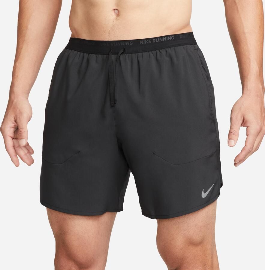 Nike Stride Dri-FIT hardloopshorts met binnenbroek voor heren (18 cm) Zwart - Foto 4