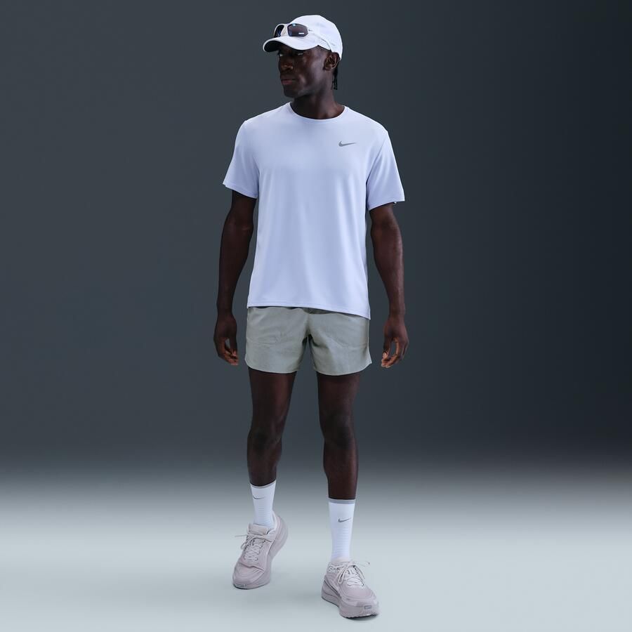 Nike Stride hardloopshorts met binnenbroek en reflecterende accenten voor heren (13 cm) Grijs - Foto 3