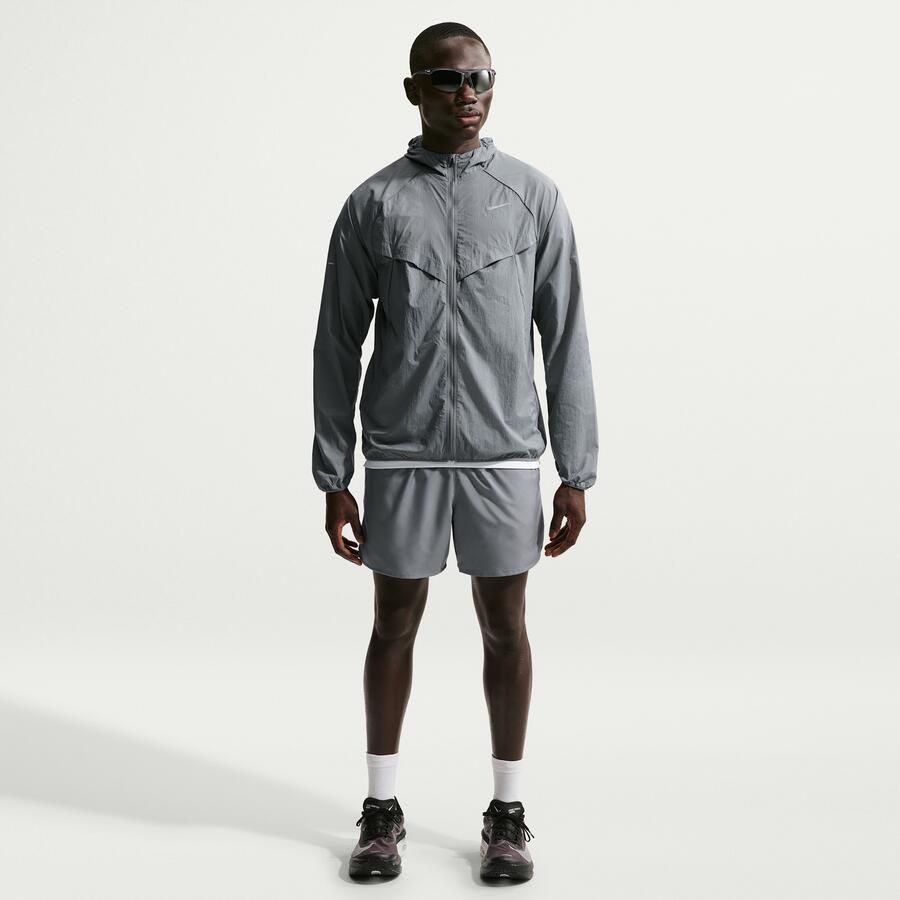 Nike Stride Repel UV hardloopjack voor heren Grijs - Foto 3