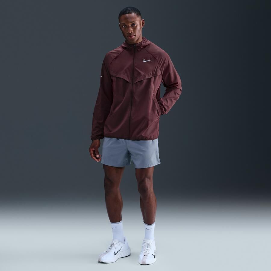 Nike Stride Repel UV hardloopjack voor heren Rood - Foto 3