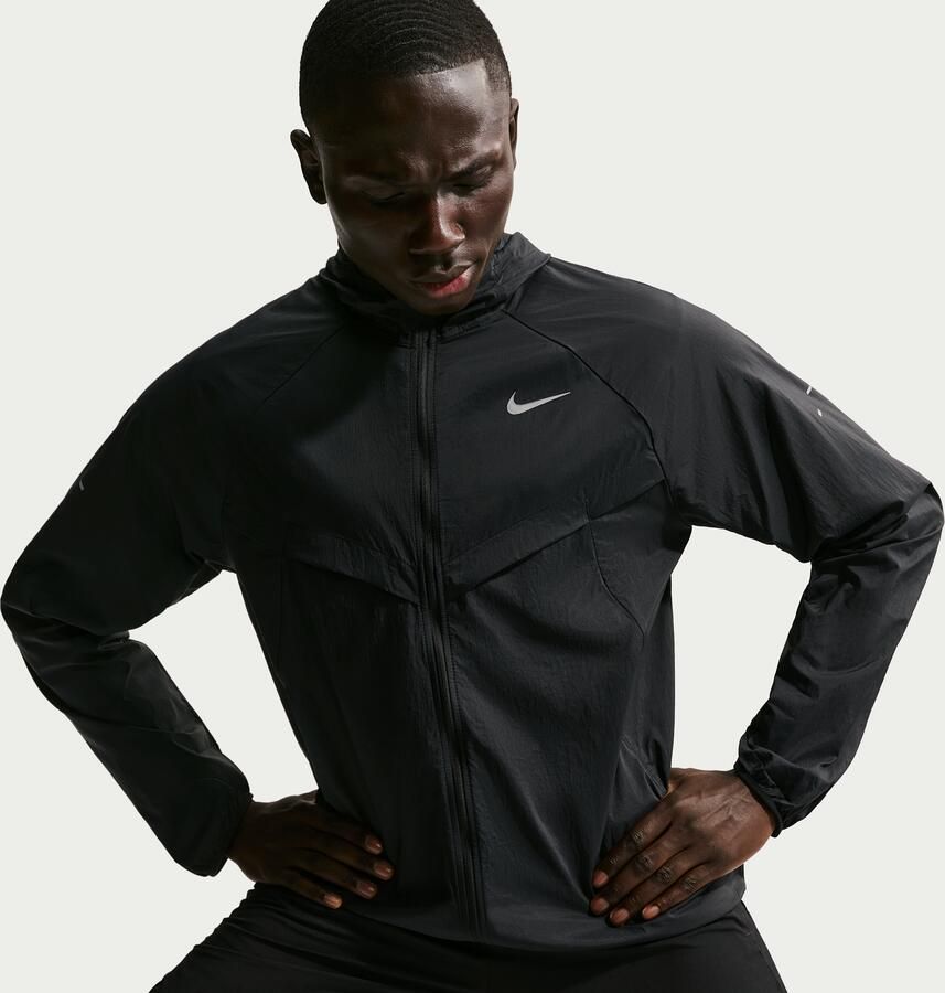 Nike Stride Repel UV hardloopjack voor heren Zwart - Foto 3
