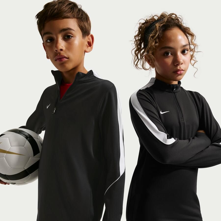 Nike Strike Dri-FIT knit voetbaltrainingstop voor kids Zwart