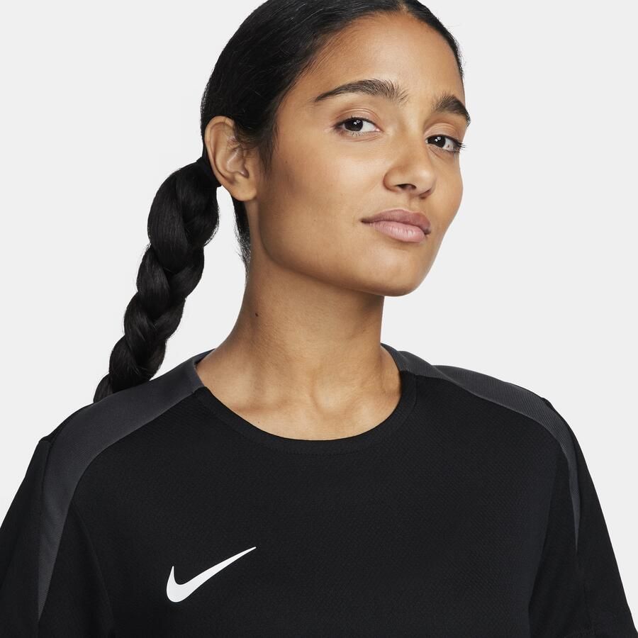 Nike Strike voetbaltop met Dri-FIT en korte mouwen voor dames Zwart