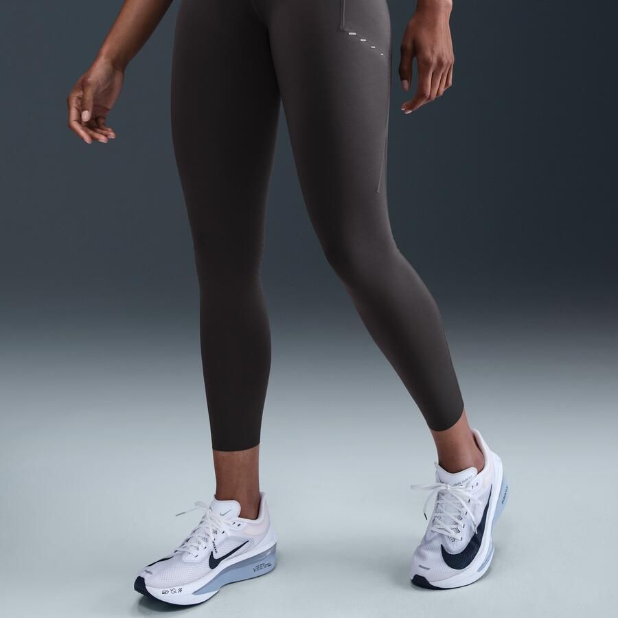 Nike Swift 7 8-hardlooplegging met hoge taille en zakken voor dames Grijs