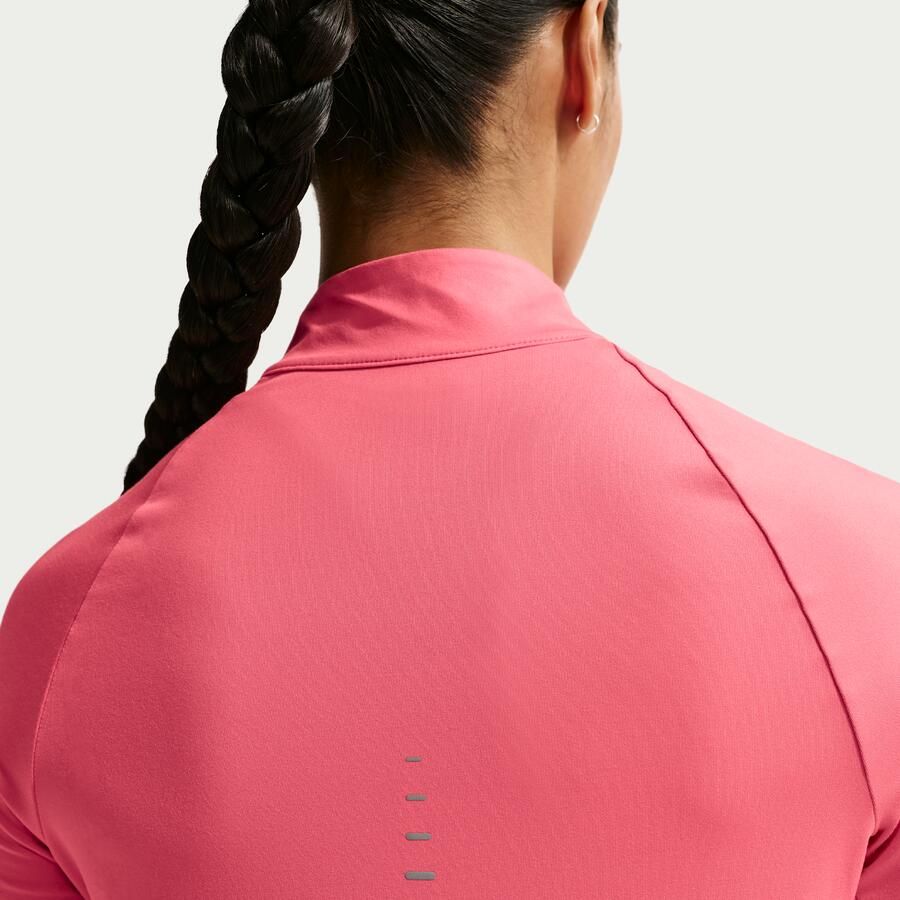 Nike Swift Dri-FIT hardlooptop met korte rits en uv-bescherming voor dames Roze