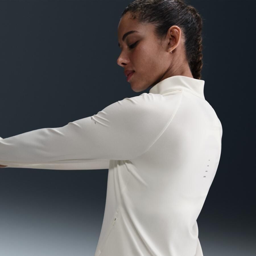Nike Swift Dri-FIT hardlooptop met korte rits en uv-bescherming voor dames Wit