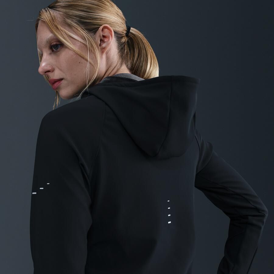 Nike Swift Therma-FIT hardloopjack voor dames Zwart