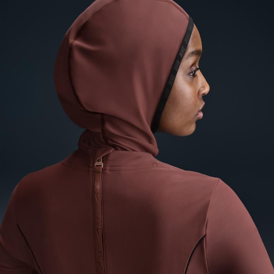 Nike Swim Victory hijab Bruin