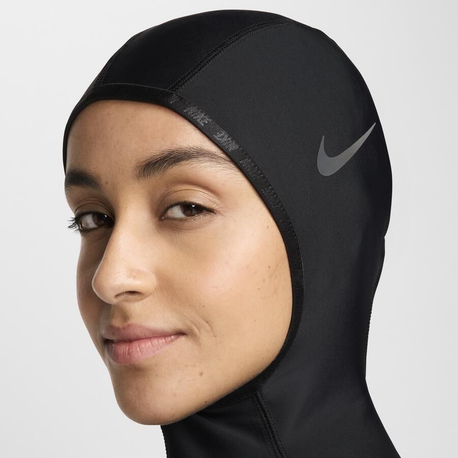 Nike Swim Victory zwemhijab voor dames Zwart - Foto 3