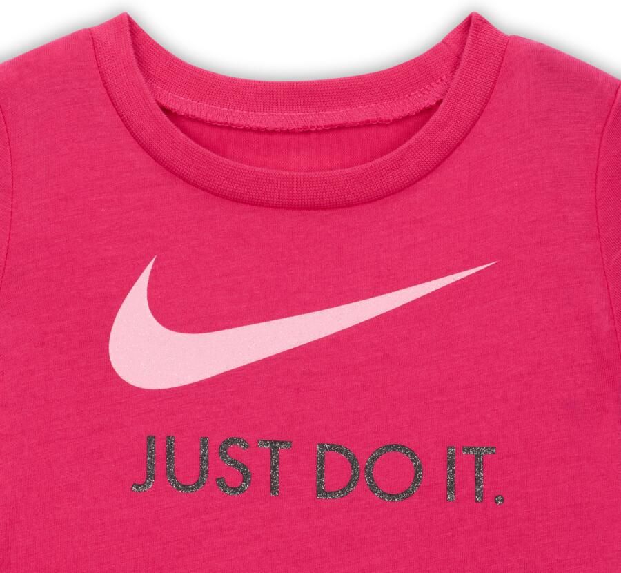 Nike Swoosh 'Just Do It' T-shirt voor baby's (12-24 maanden) Roze