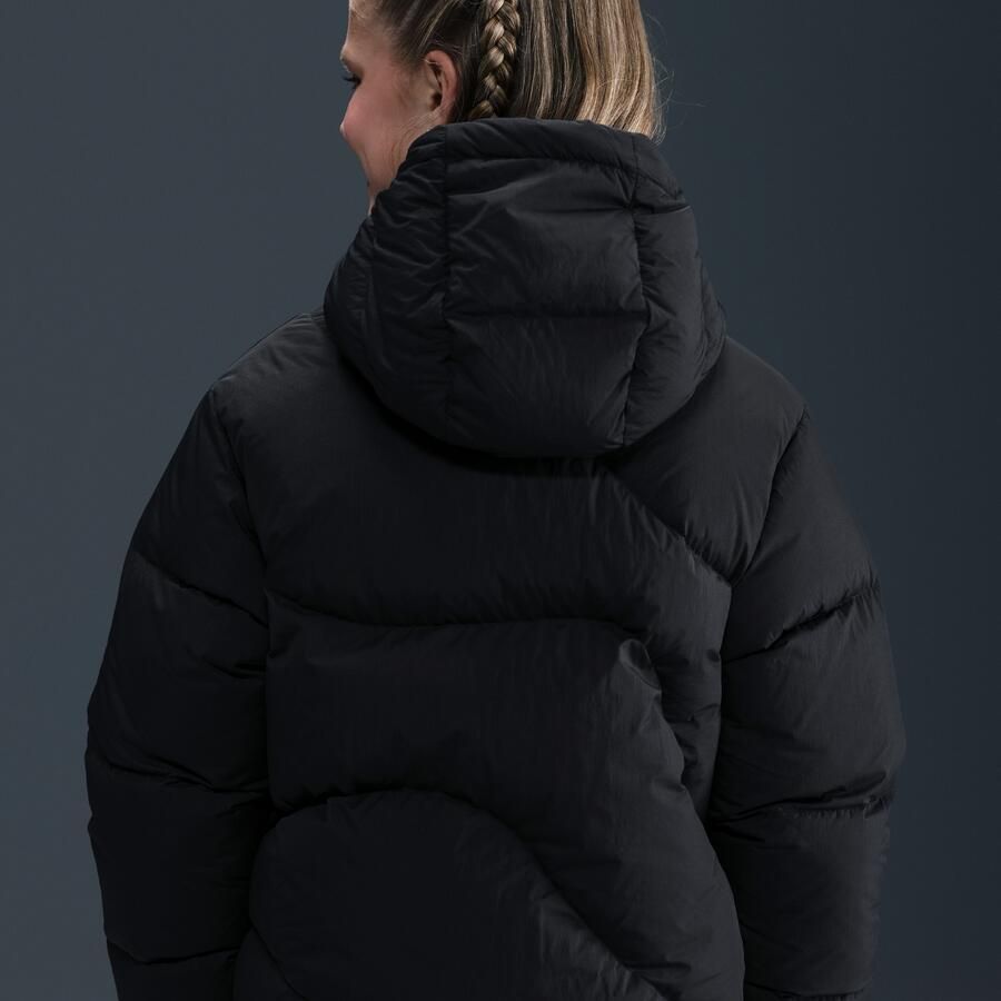 Nike Swoosh Therma-FIT ruimvallend pufferjack voor kids Zwart - Foto 3