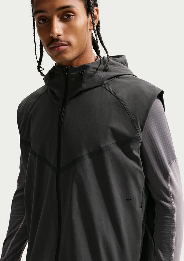 Nike Tech Dri-FIT geweven Windrunner bodywarmer voor heren Grijs - Foto 4