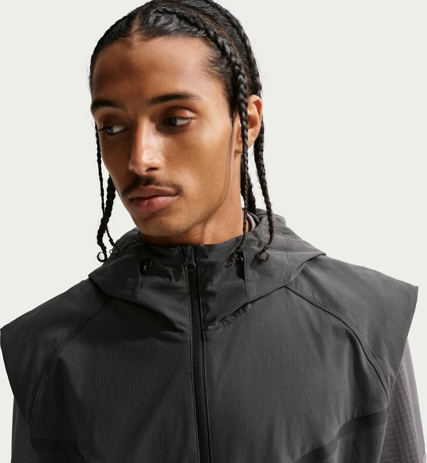 Nike Tech Dri-FIT geweven Windrunner bodywarmer voor heren Grijs - Foto 2