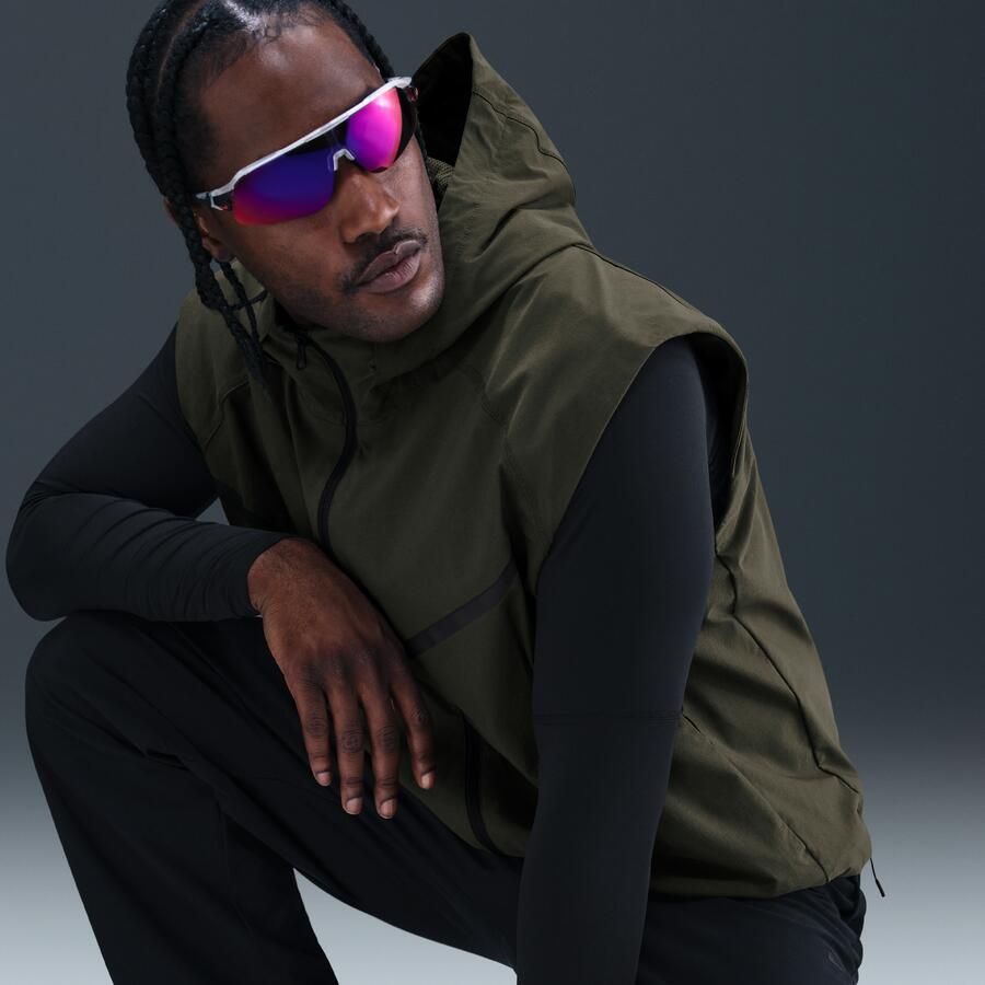 Nike Tech Dri-FIT geweven Windrunner bodywarmer voor heren Groen - Foto 2