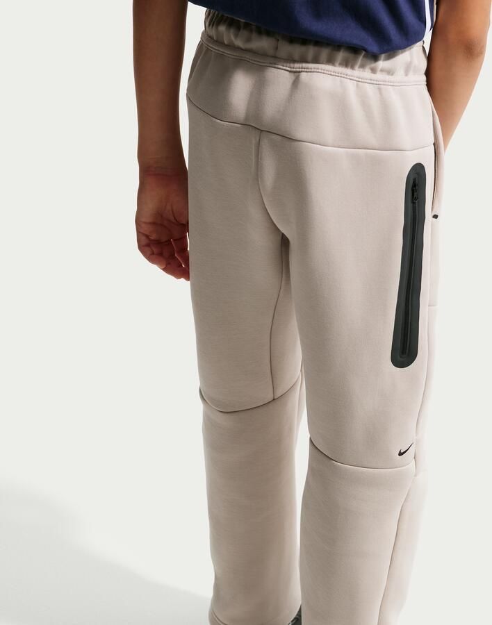 Nike Tech Fleece Broek met open zoom voor jongens Bruin - Foto 3