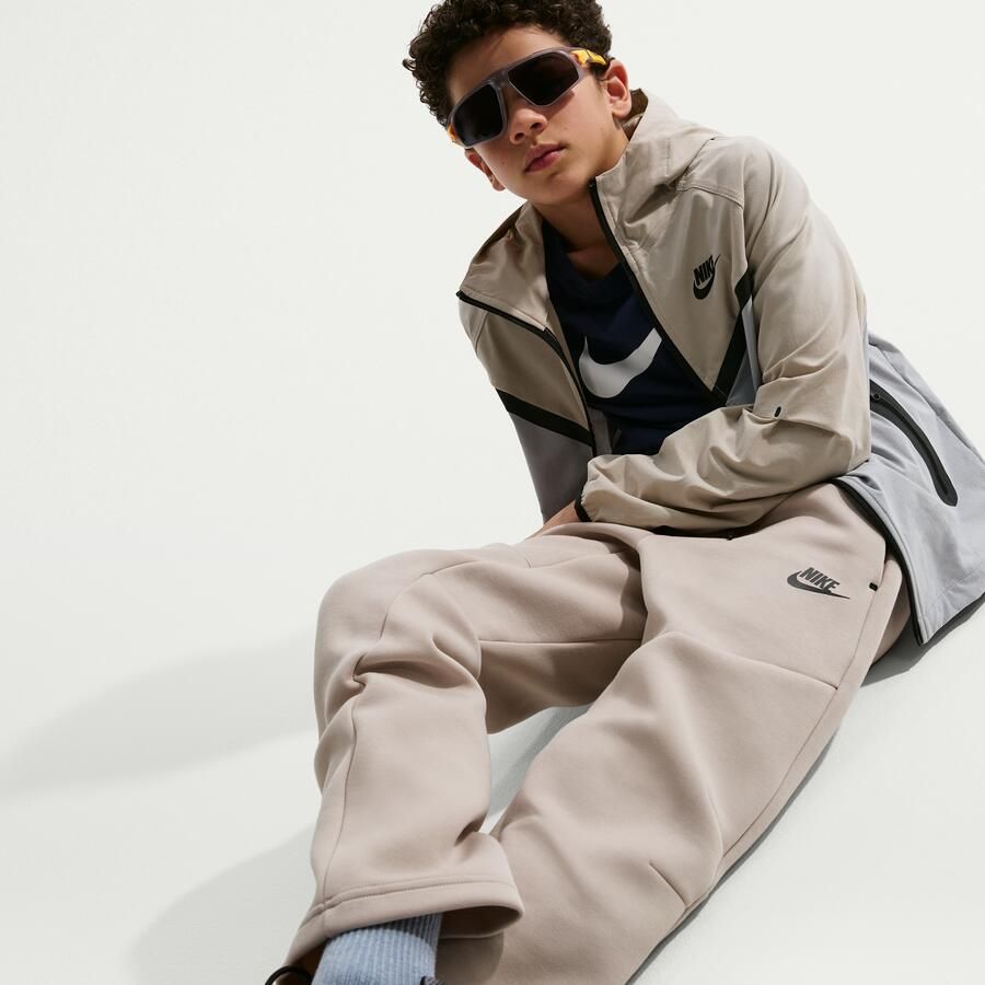 Nike Tech Fleece Broek met open zoom voor jongens Bruin - Foto 2