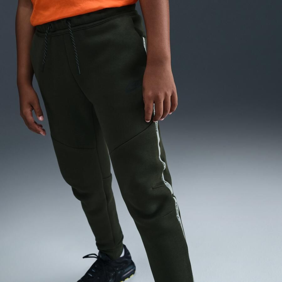 Nike Tech Fleece joggingbroek met accenten met reflecterend design voor kids Groen