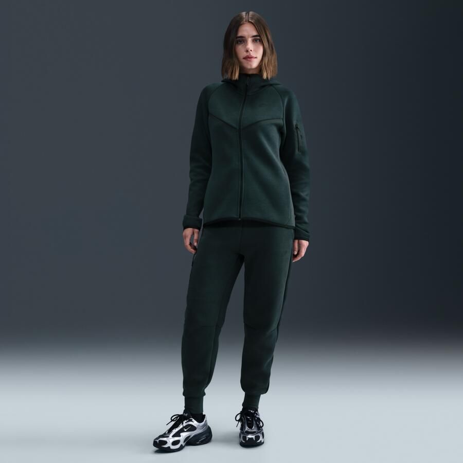 Nike Tech Fleece joggingbroek met halfhoge taille voor dames Groen - Foto 3