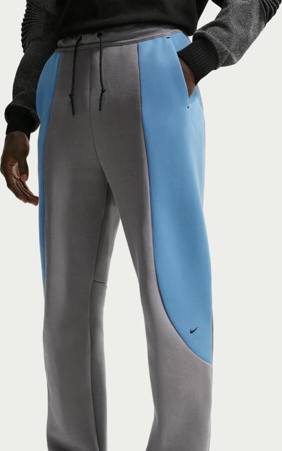 Nike Tech fleecebroek met kleurblokken en open zoom voor heren Zwart - Foto 3