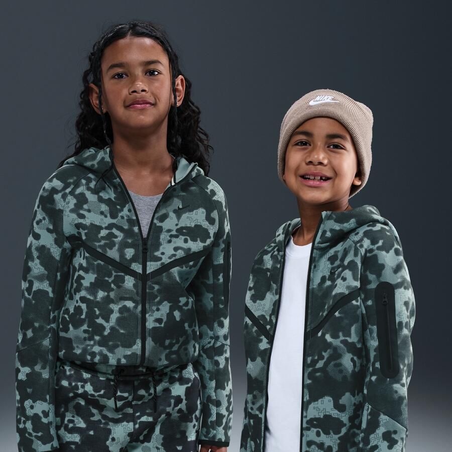 Nike Tech fleecehoodie met camouflageprint en rits over de hele lengte voor jongens Groen - Foto 4