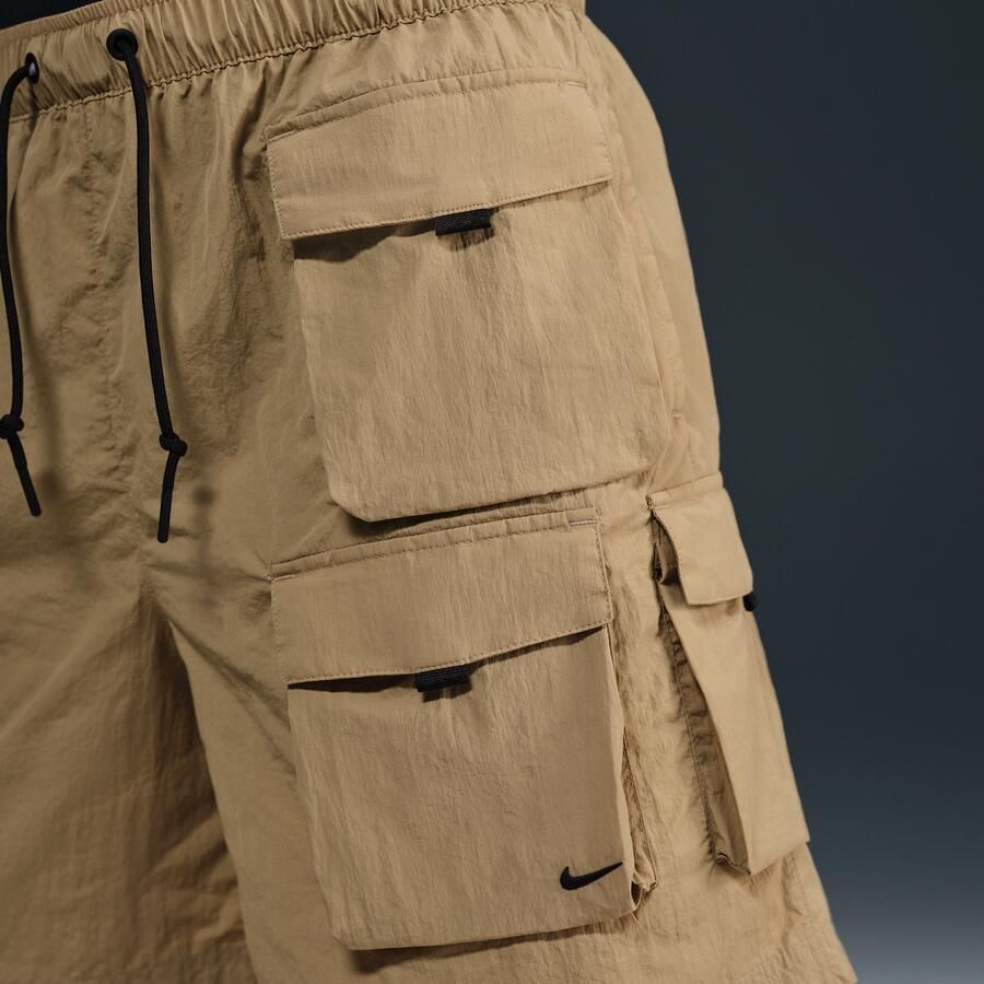 Nike Tech geweven cargoshorts voor heren Bruin