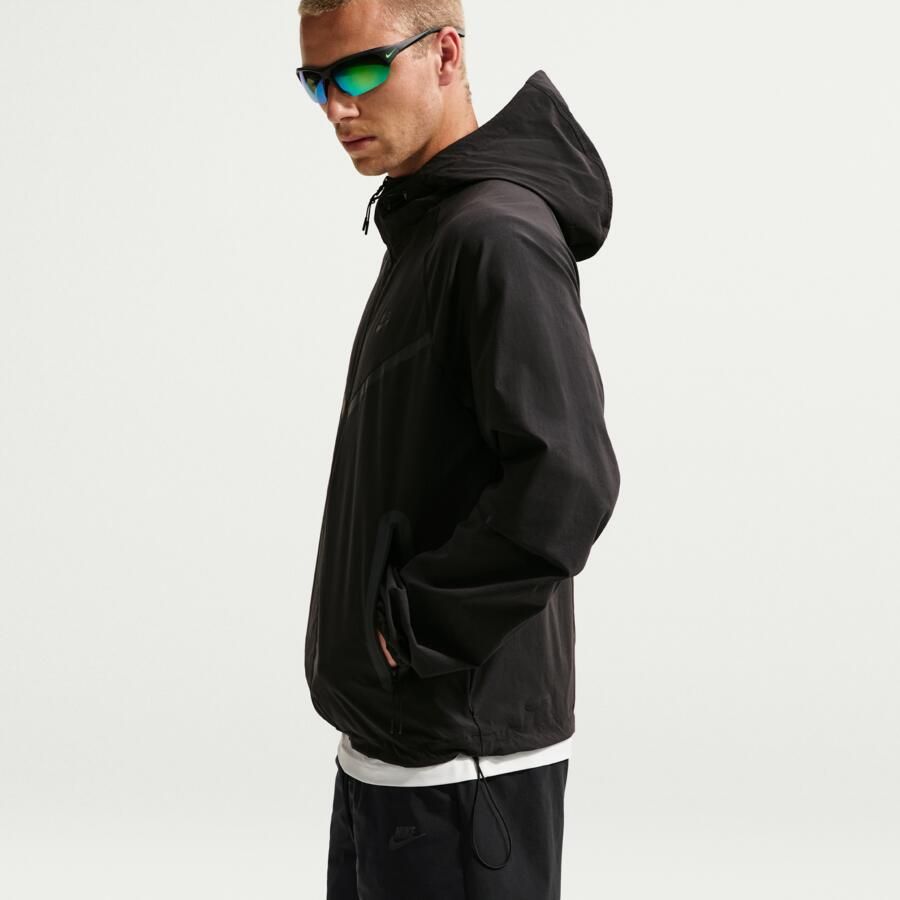 Nike Tech geweven herenshorts Zwart - Foto 4