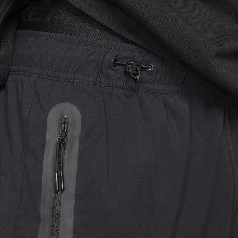 Nike Tech geweven oversized herenbroek Zwart
