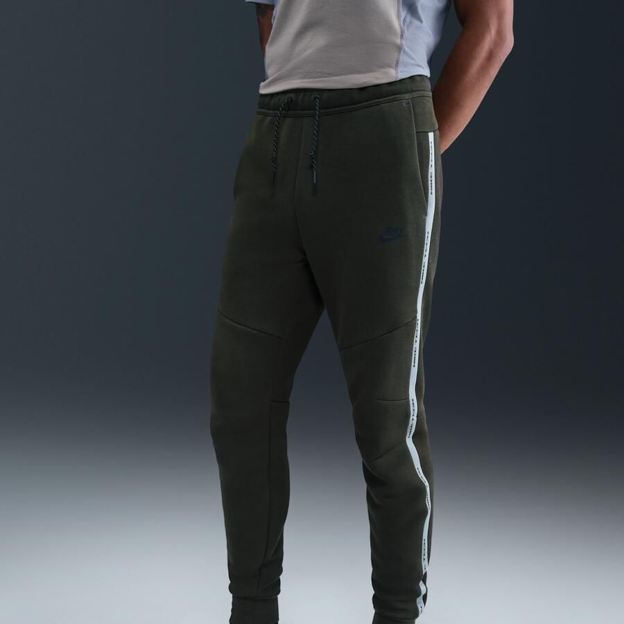Nike Tech joggingbroek van fleece voor heren met reflecterend design-accenten Groen