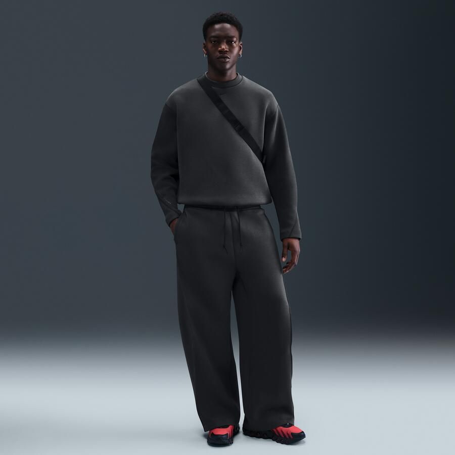 Nike Tech ruimvallende fleecebroek met open zoom voor heren Grijs - Foto 4