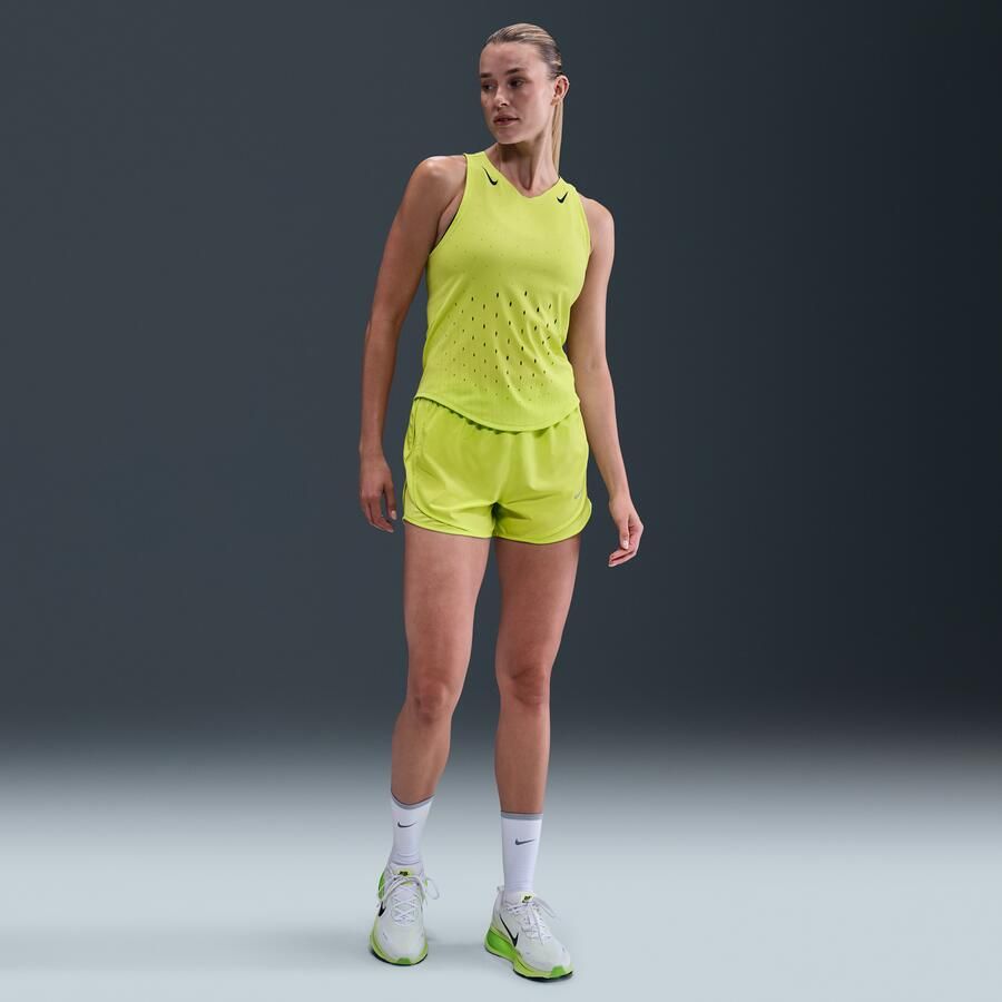 Nike Tempo Dri-FIT hardloopshorts met halfhoge taille en binnenbroekje voor dames Groen - Foto 4