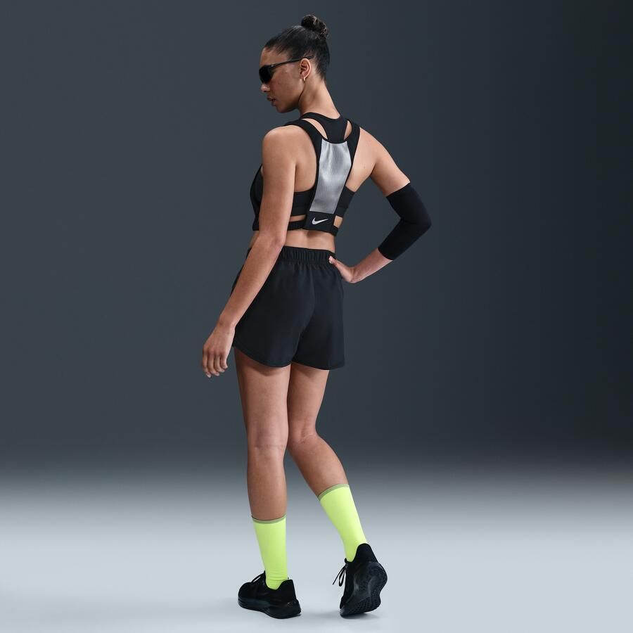 Nike Tempo Dri-FIT hardloopshorts met halfhoge taille en binnenbroekje voor dames Zwart - Foto 3