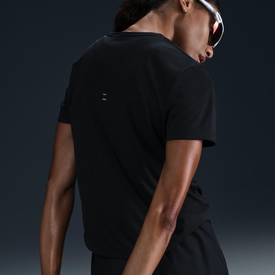 Nike Tempo Dri-FIT hardlooptop met korte mouwen voor dames Zwart - Foto 4