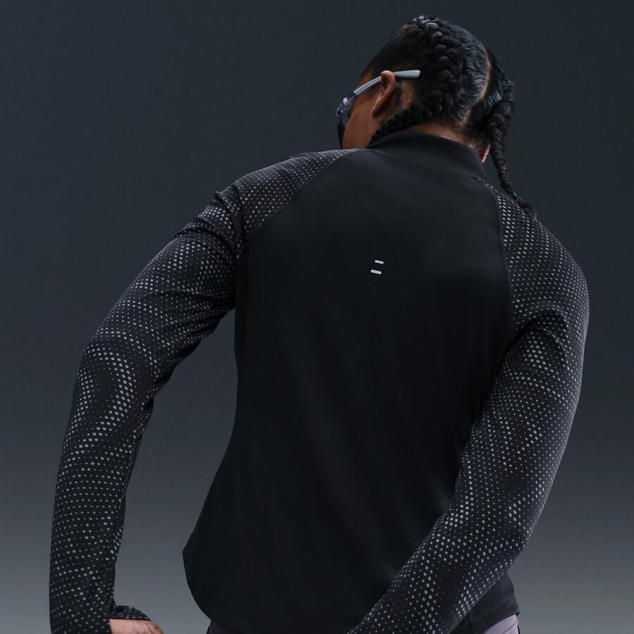 Nike Tempo Flash Dri-FIT hardlooptop met korte rits voor dames Zwart