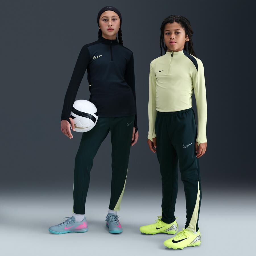 Nike Therma-FIT Academy voetbalbroek voor kids Groen - Foto 4